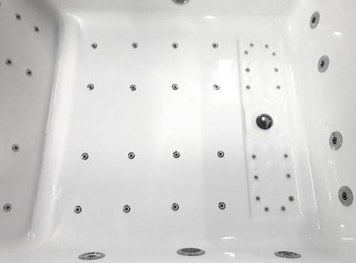 Акриловая ванна Gemy G9268 K